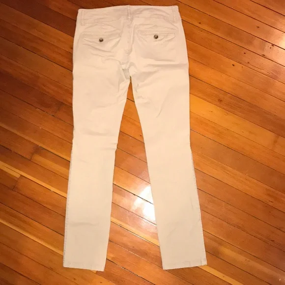 American Eagle Outfitters Low-Rise Skinny Pant - Picture 3 of 4